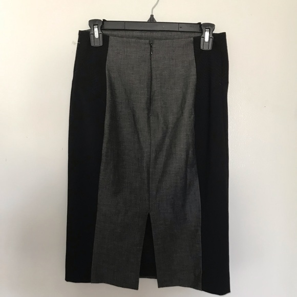 Like new - Express Pencil Skirt Sz 4 color block - Picture 4 of 7